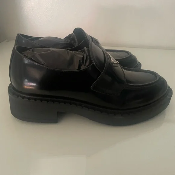 Prada women   Glossy Black Slip-On Loafers - Picture 2 of 6